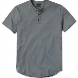 CUTS Men’s Sage HENLEY Curve Hem T-Shirt NWT!